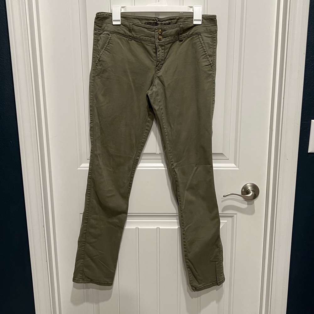 American eagle green khakis skinny stretch women’s size 8